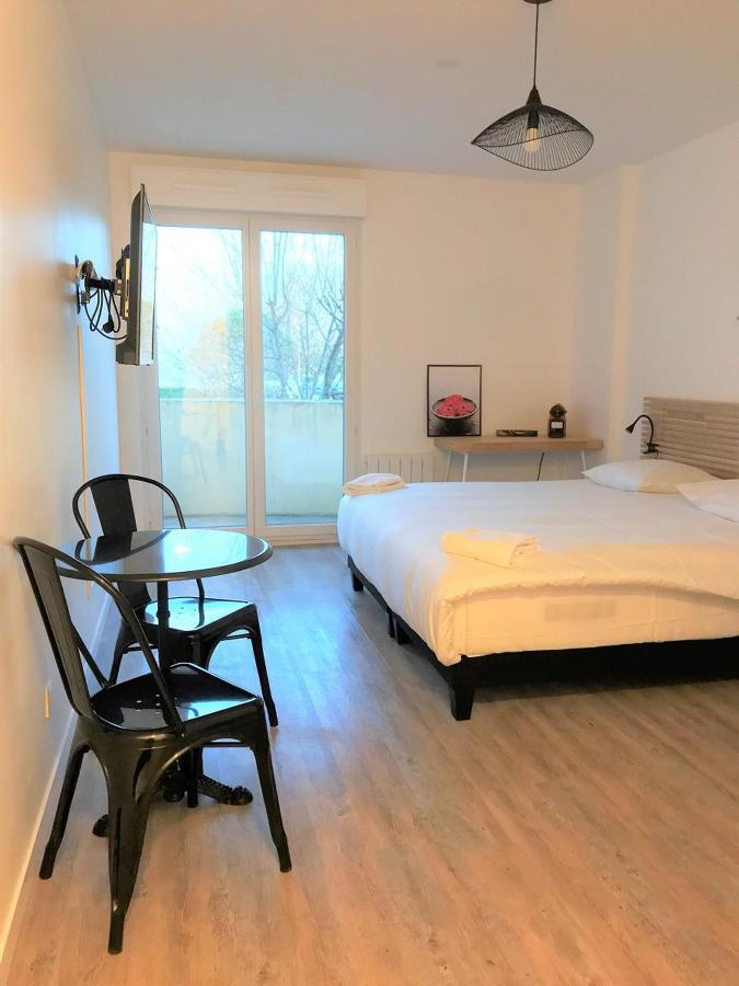 Bel Appartement Design Tout Confort เซอนง ภายนอก รูปภาพ